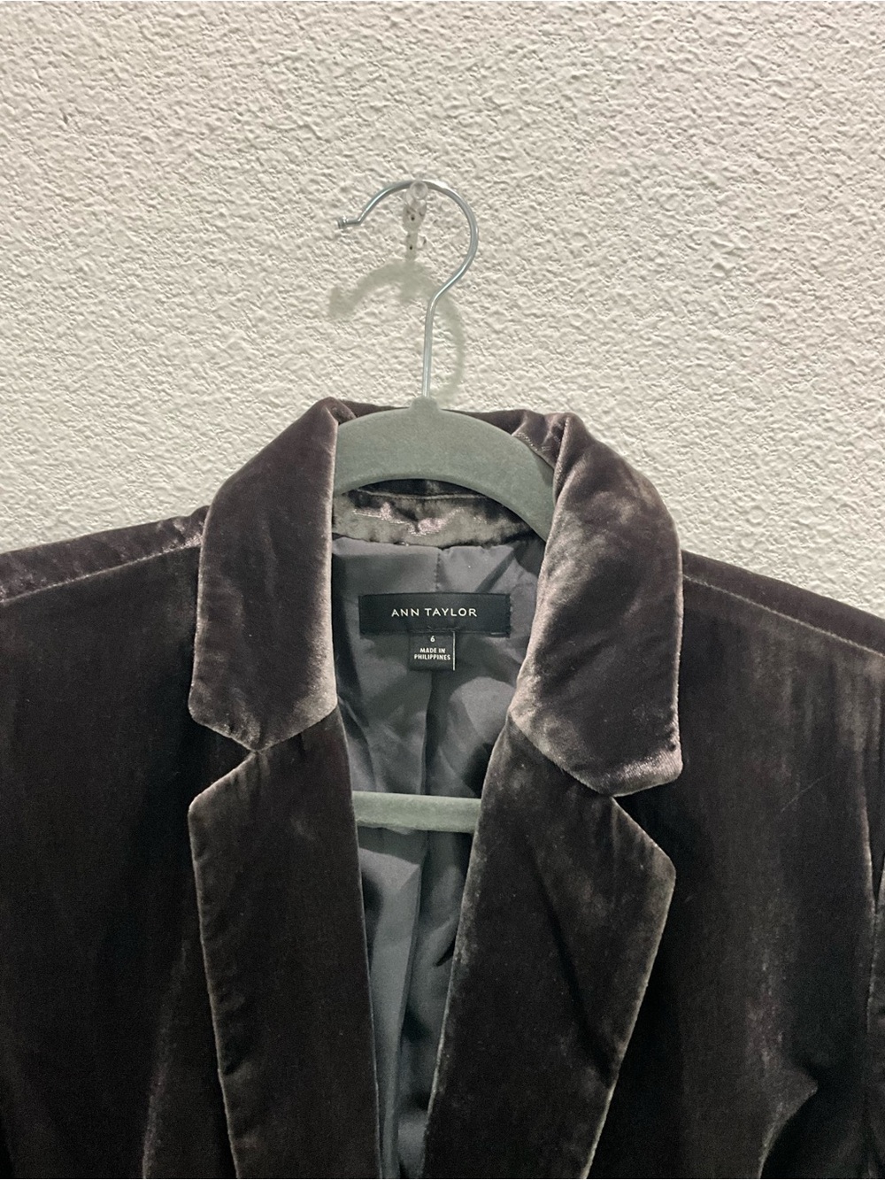 Ann Taylor Women's Velvet Belted Blazer Size 6 - Picture 9 of 11